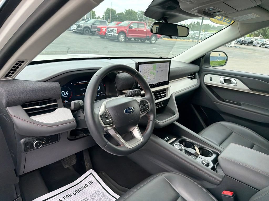 Certified 2025 Ford Explorer Active w/ Active Comfort Package AWD/4WD image 10