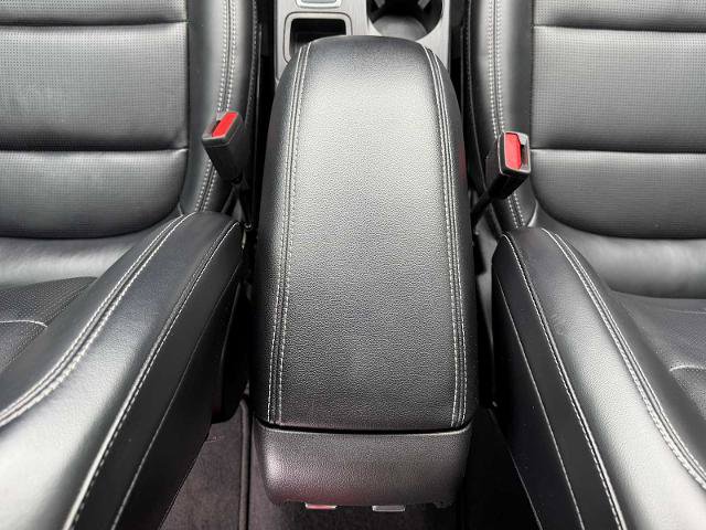 Certified 2025 Ford Escape Platinum AWD/4WD image 19