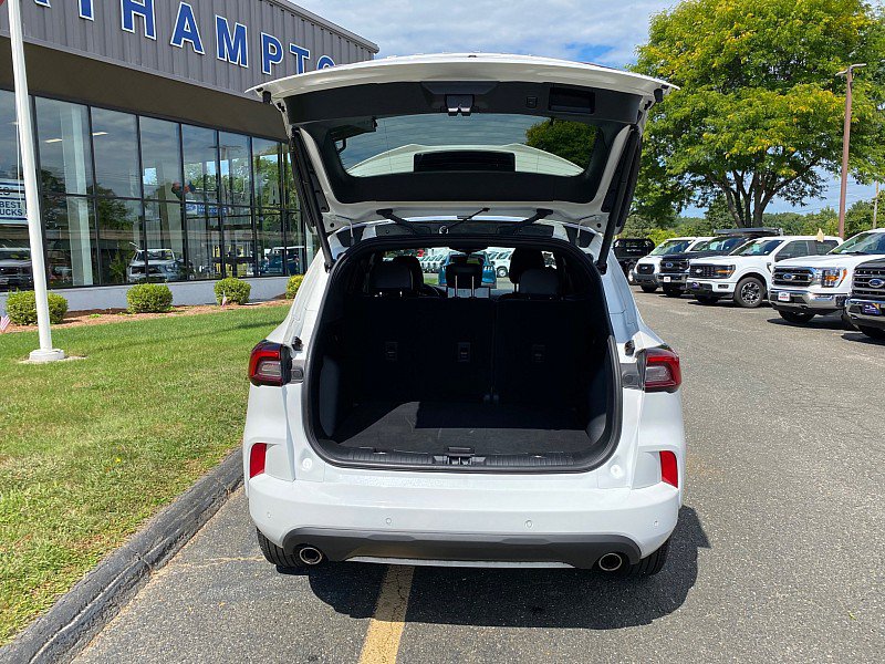 Certified 2023 Ford Escape ST-Line Select w/ Tech Pack #1 AWD/4WD image 9