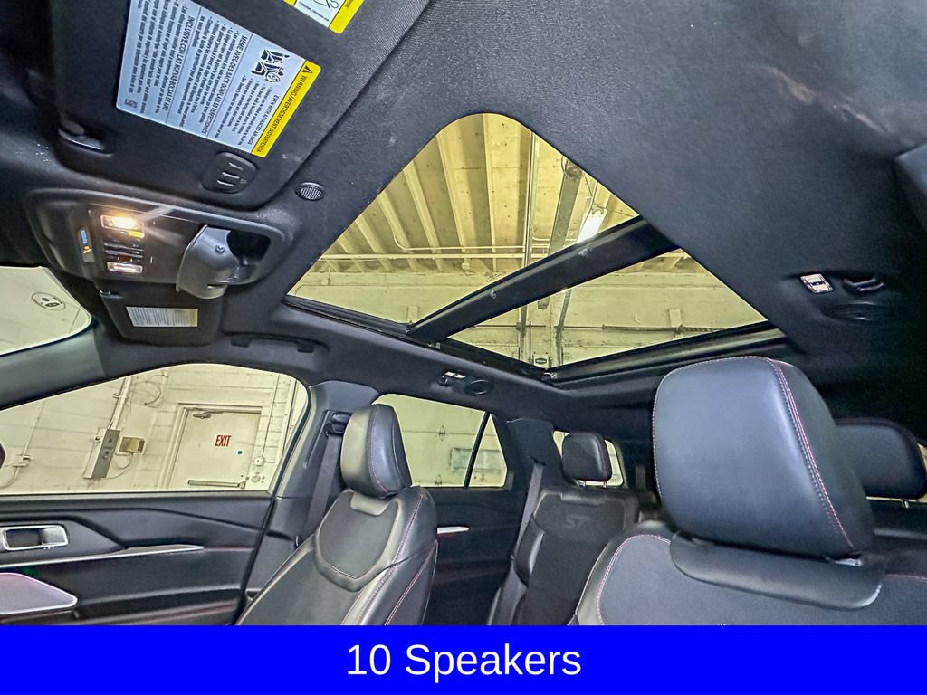 Certified 2025 Ford Explorer ST AWD/4WD image 4