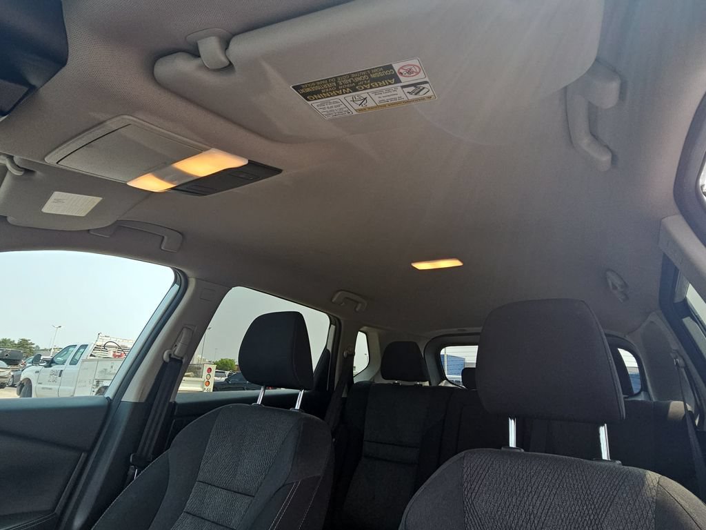 Used 2024 Nissan Rogue SV AWD/4WD image 28