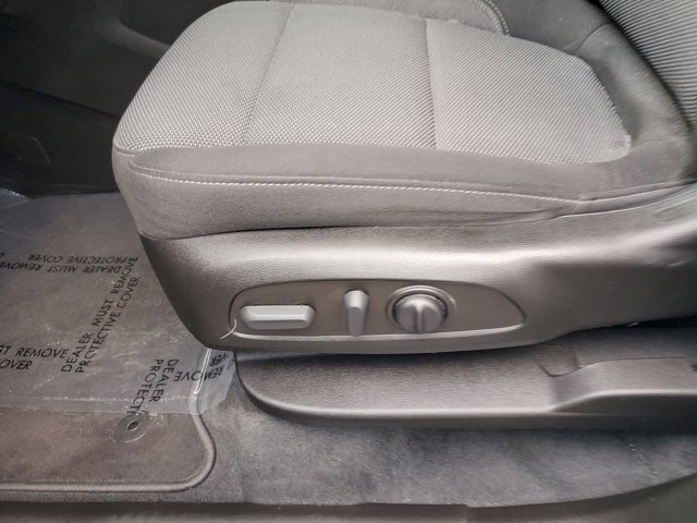 Used 2022 Chevrolet Traverse LT image 15