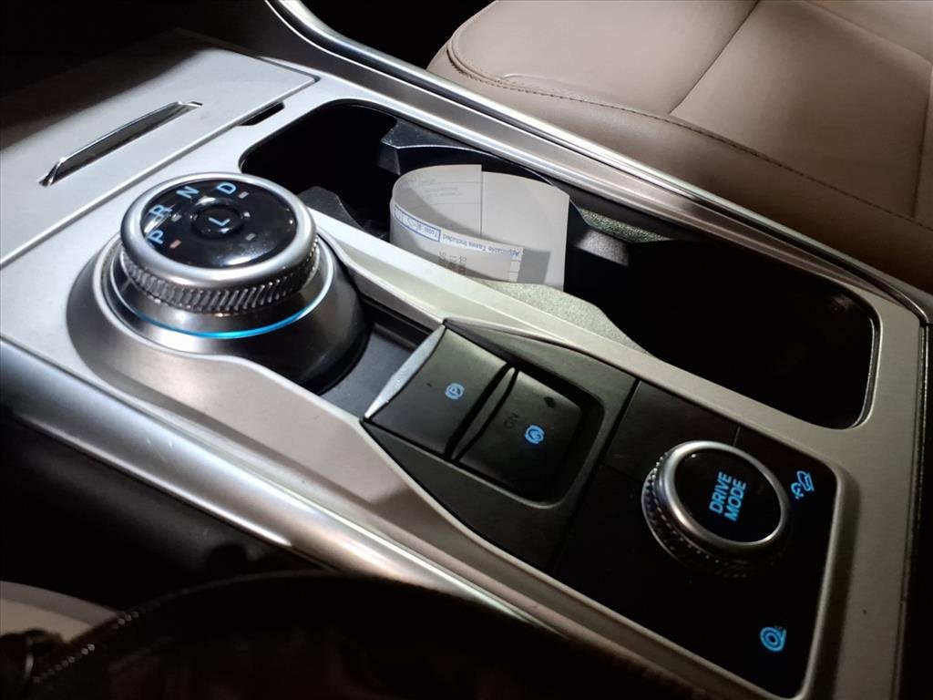 Certified 2022 Ford Explorer XLT w/ Equipment Group 202A image 17