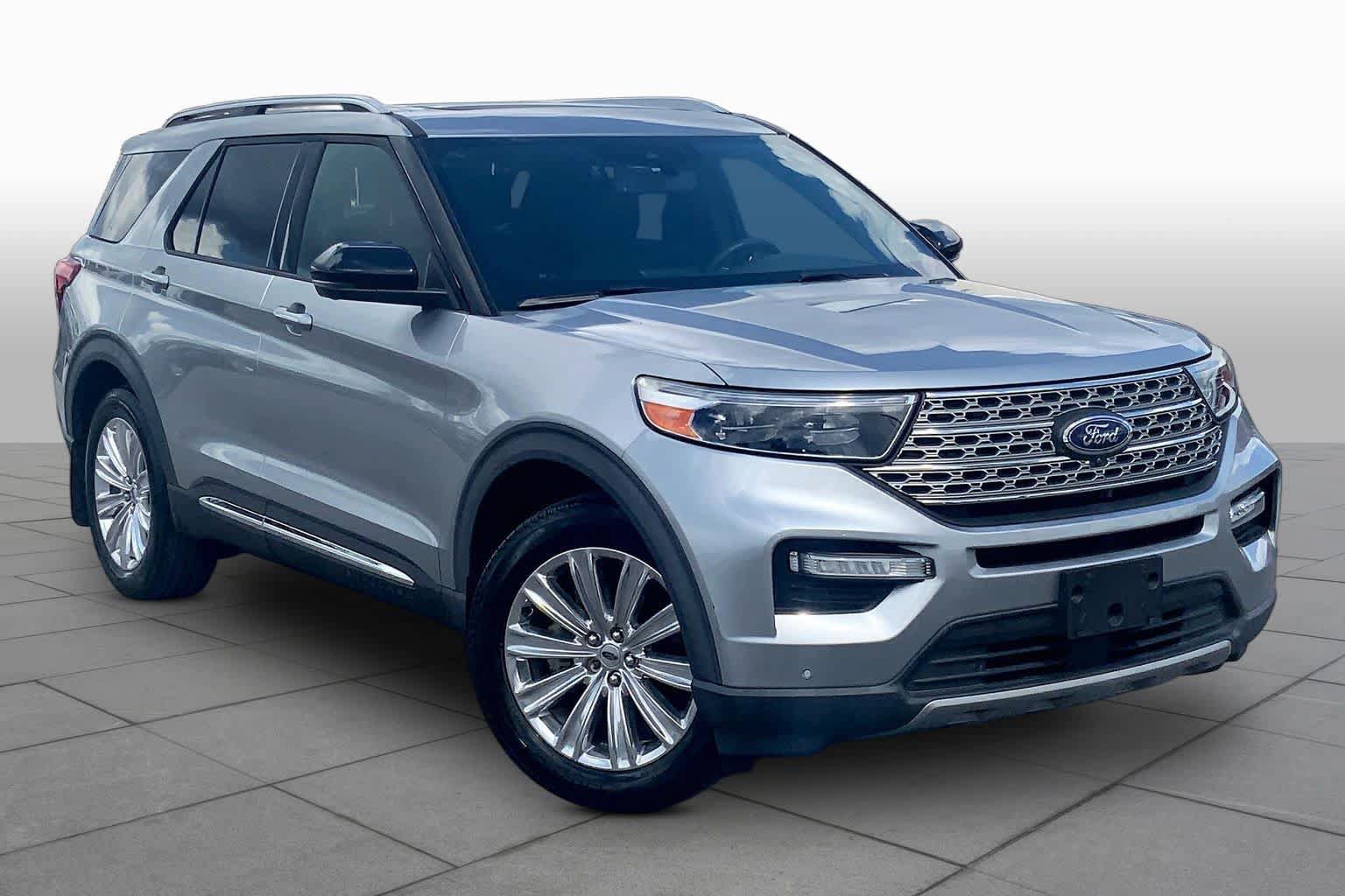 Certified 2020 Ford Explorer Limited AWD/4WD image 3