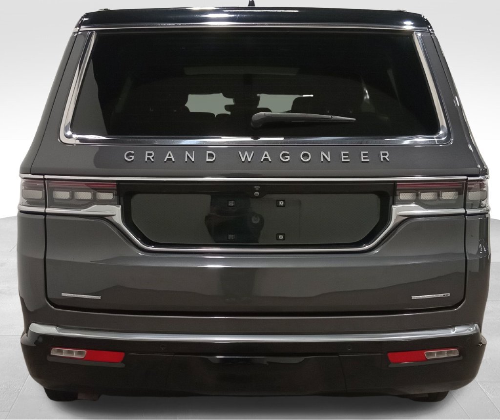 Used 2022 Jeep Grand Wagoneer Series I AWD/4WD image 4