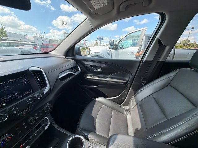 Used 2024 GMC Terrain SLT AWD/4WD image 26