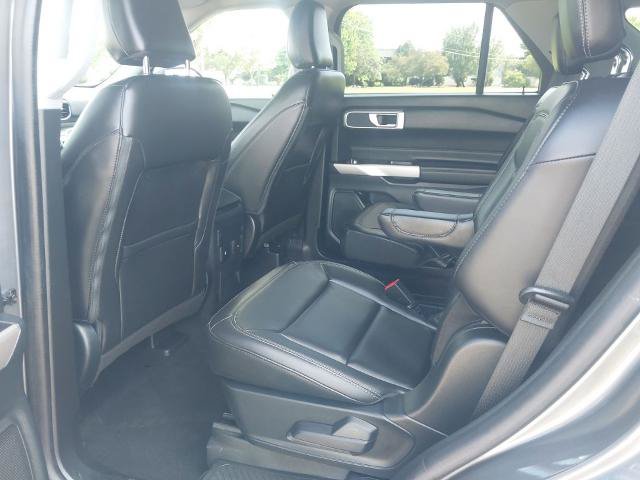 Certified 2023 Ford Explorer XLT w/ Equipment Group 202A AWD/4WD image 27