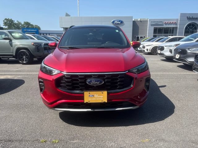 Certified 2023 Ford Escape ST-Line Select w/ Tech Pack #2 AWD/4WD image 4