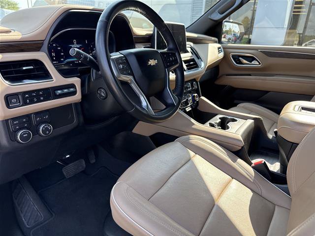 Used 2023 Chevrolet Tahoe Premier AWD/4WD image 28