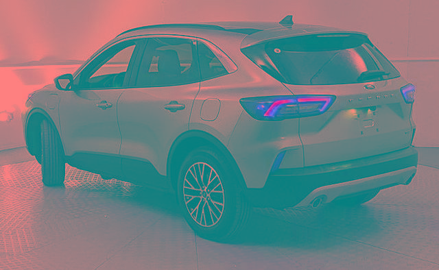 Certified 2023 Ford Escape SE image 2