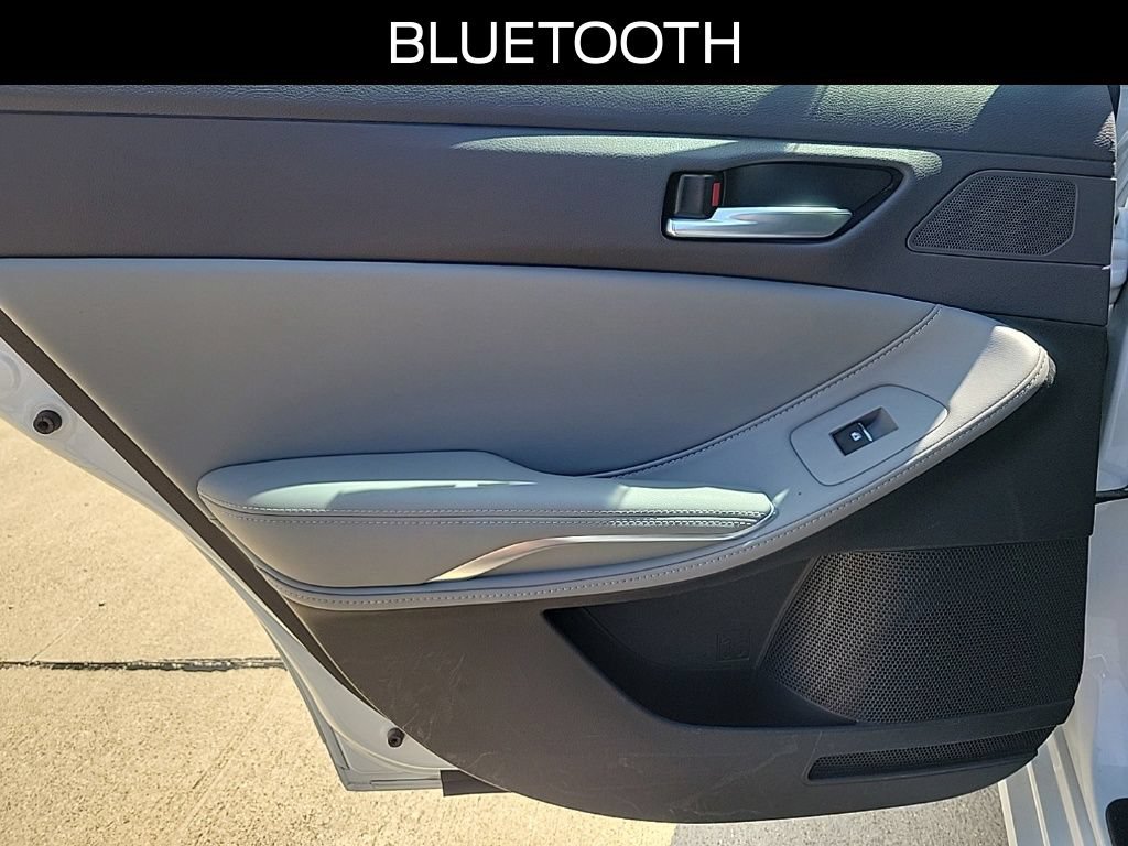 Used 2019 Toyota Avalon XLE w/ Moonroof Package FWD image 14
