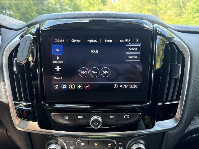 Used 2021 Chevrolet Traverse LT AWD/4WD image 16