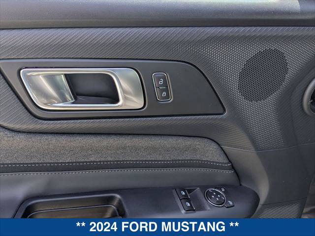 Certified 2024 Ford Mustang Coupe RWD image 11