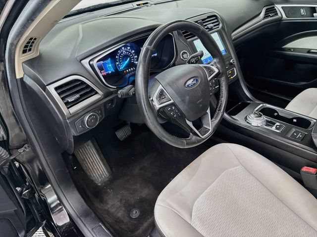 Certified 2020 Ford Fusion SE w/ Equipment Group 151A FWD image 9