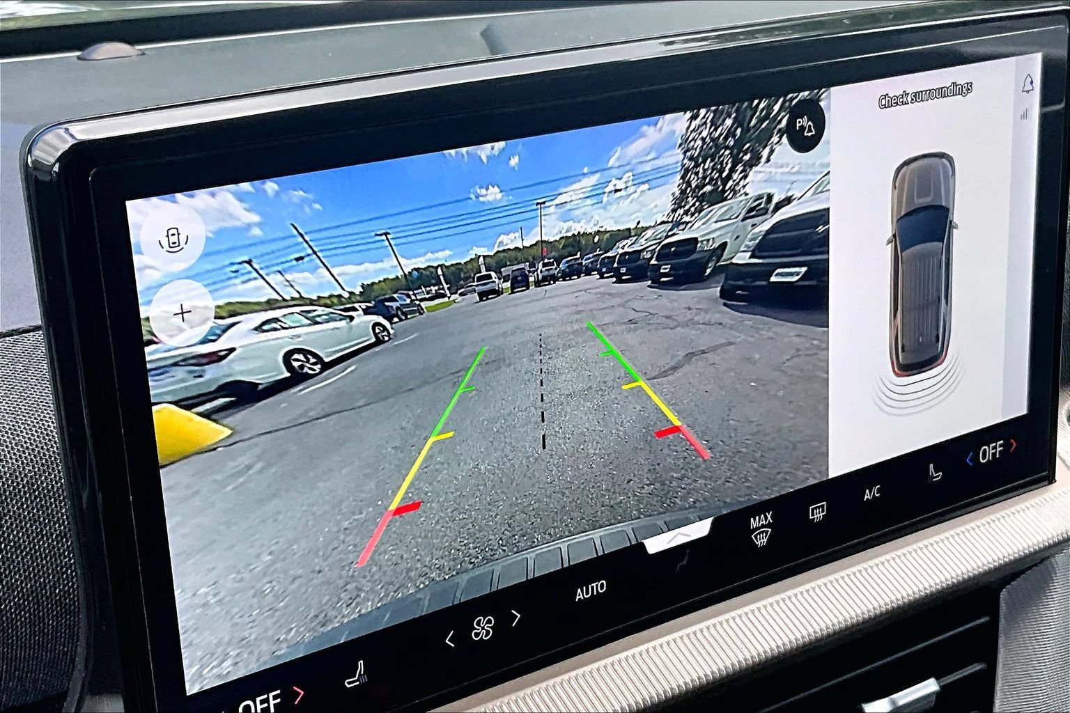 Certified 2025 Ford Explorer Active RWD image 26
