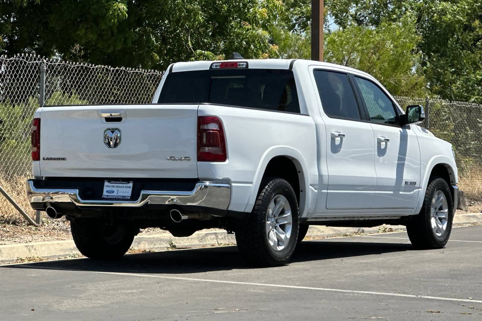 Used 2022 RAM 1500 Laramie AWD/4WD image 2