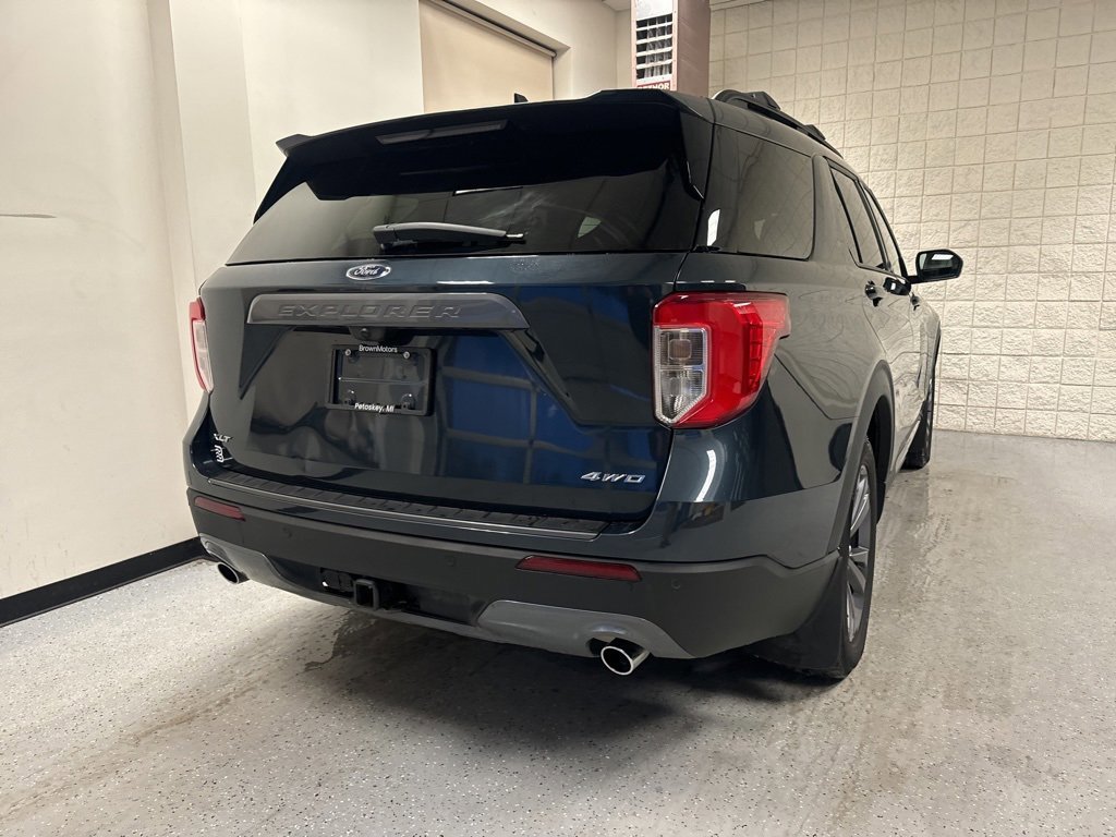 Certified 2023 Ford Explorer XLT w/ Equipment Group 202A image 6