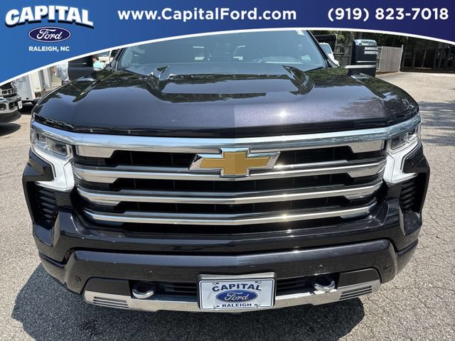 Used 2024 Chevrolet Silverado 1500 High Country w/ High Country Premium Package AWD/4WD image 10