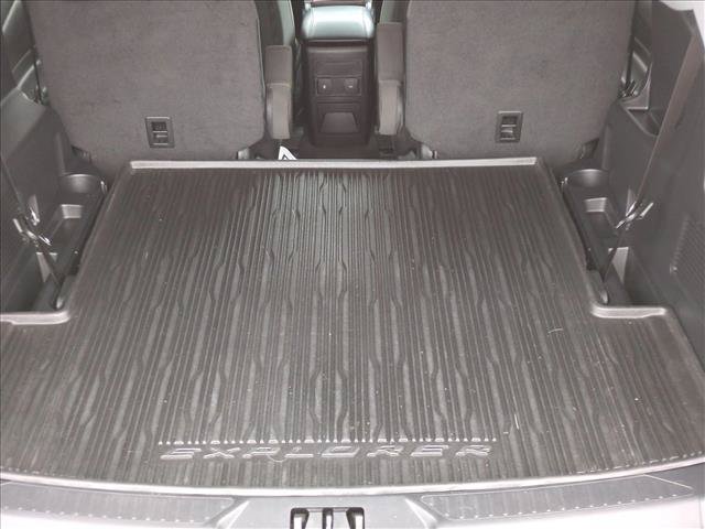 Certified 2023 Ford Explorer XLT AWD/4WD image 6