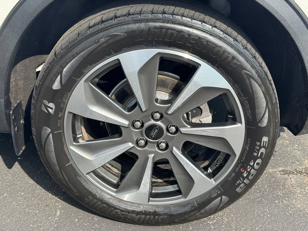 Certified 2023 Ford Escape Platinum AWD/4WD image 51