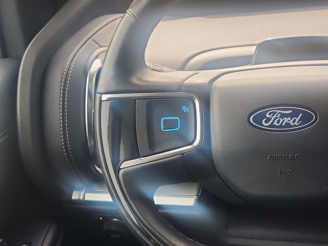 Certified 2025 Ford Expedition Platinum AWD/4WD image 14