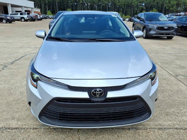 Used 2026 Toyota Corolla LE FWD image 8