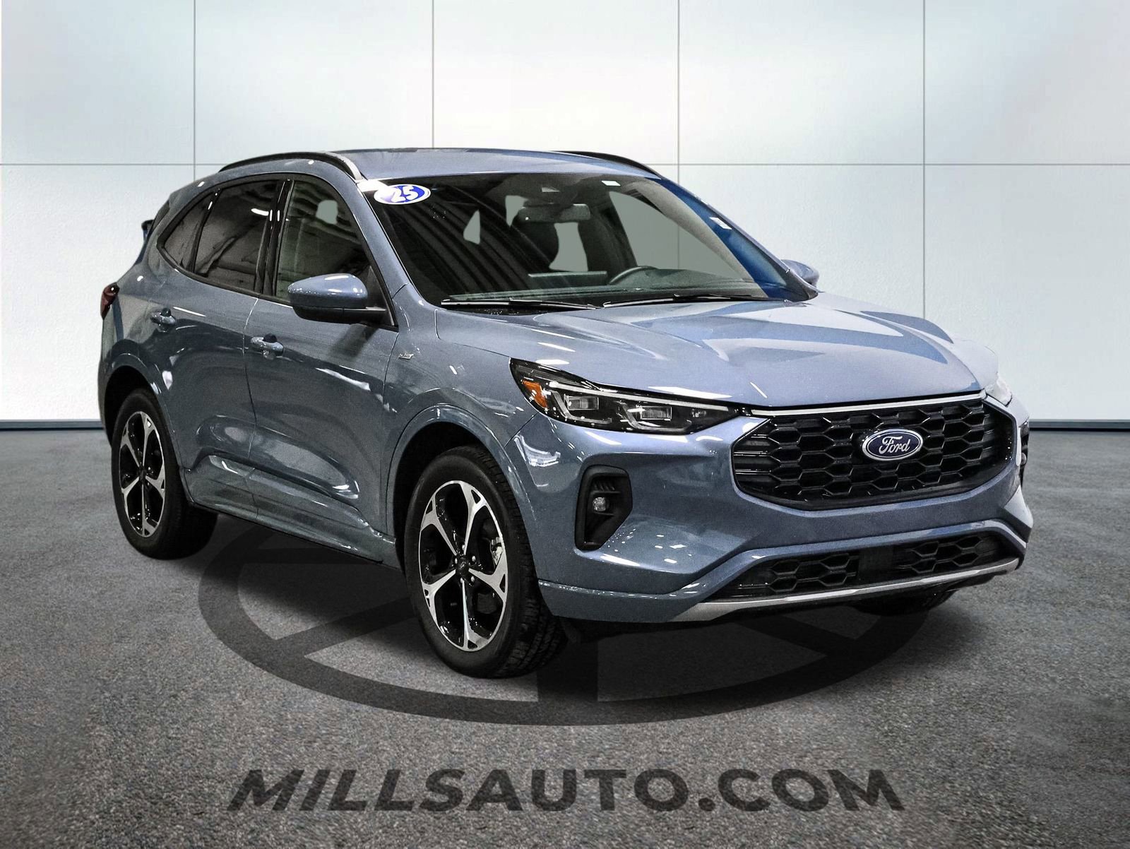 Certified 2025 Ford Escape ST-Line Elite image 2