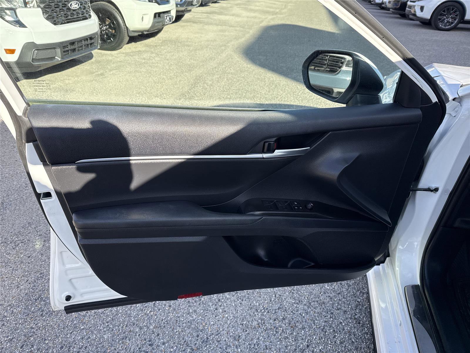 Used 2024 Toyota Camry SE image 53