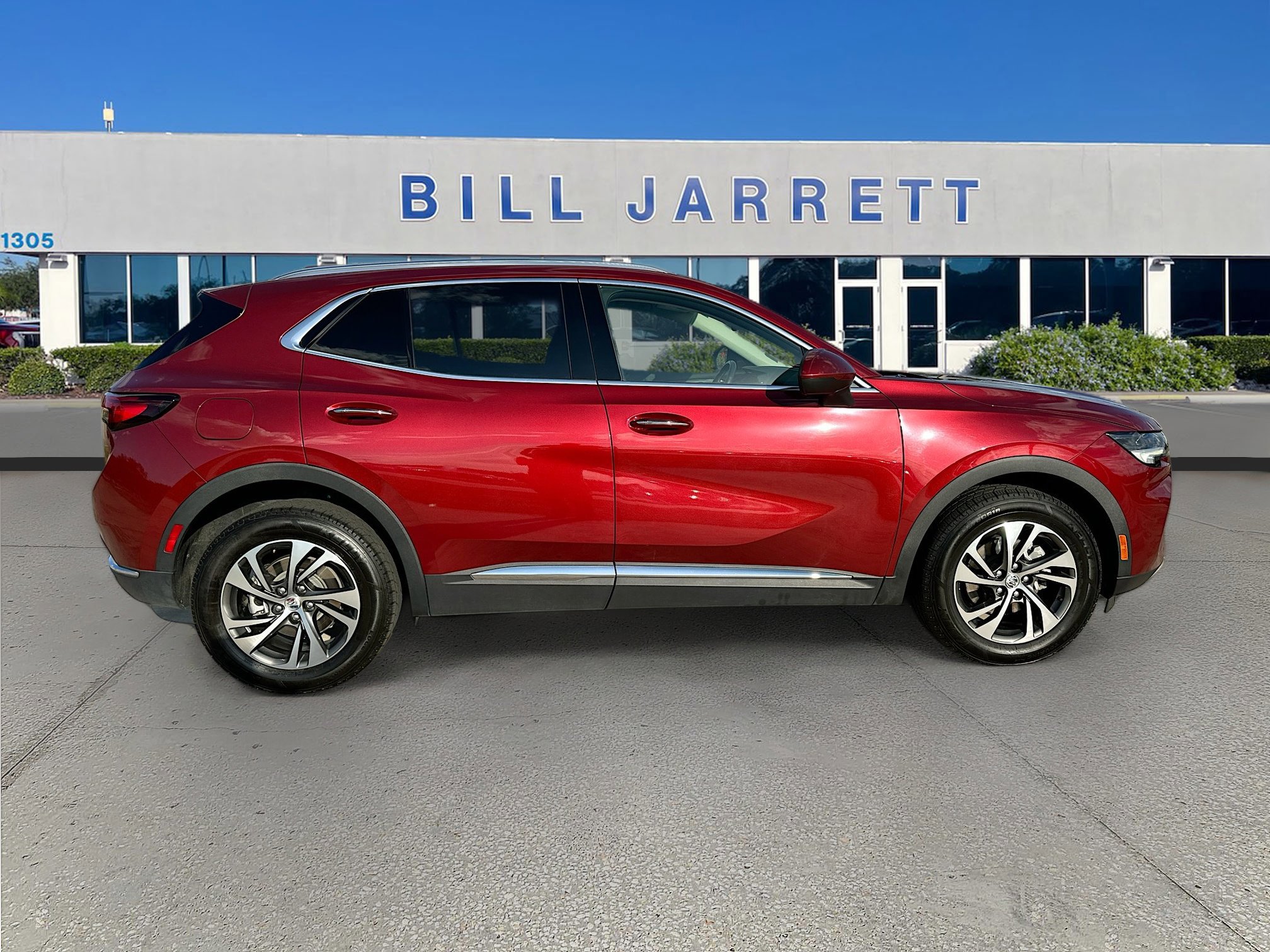 Used 2022 Buick Envision Essence w/ Safety Package image 6