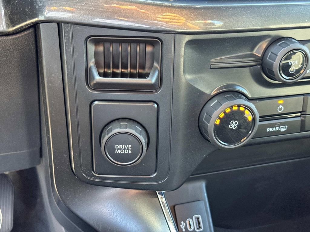 Certified 2025 Ford F150 STX image 25