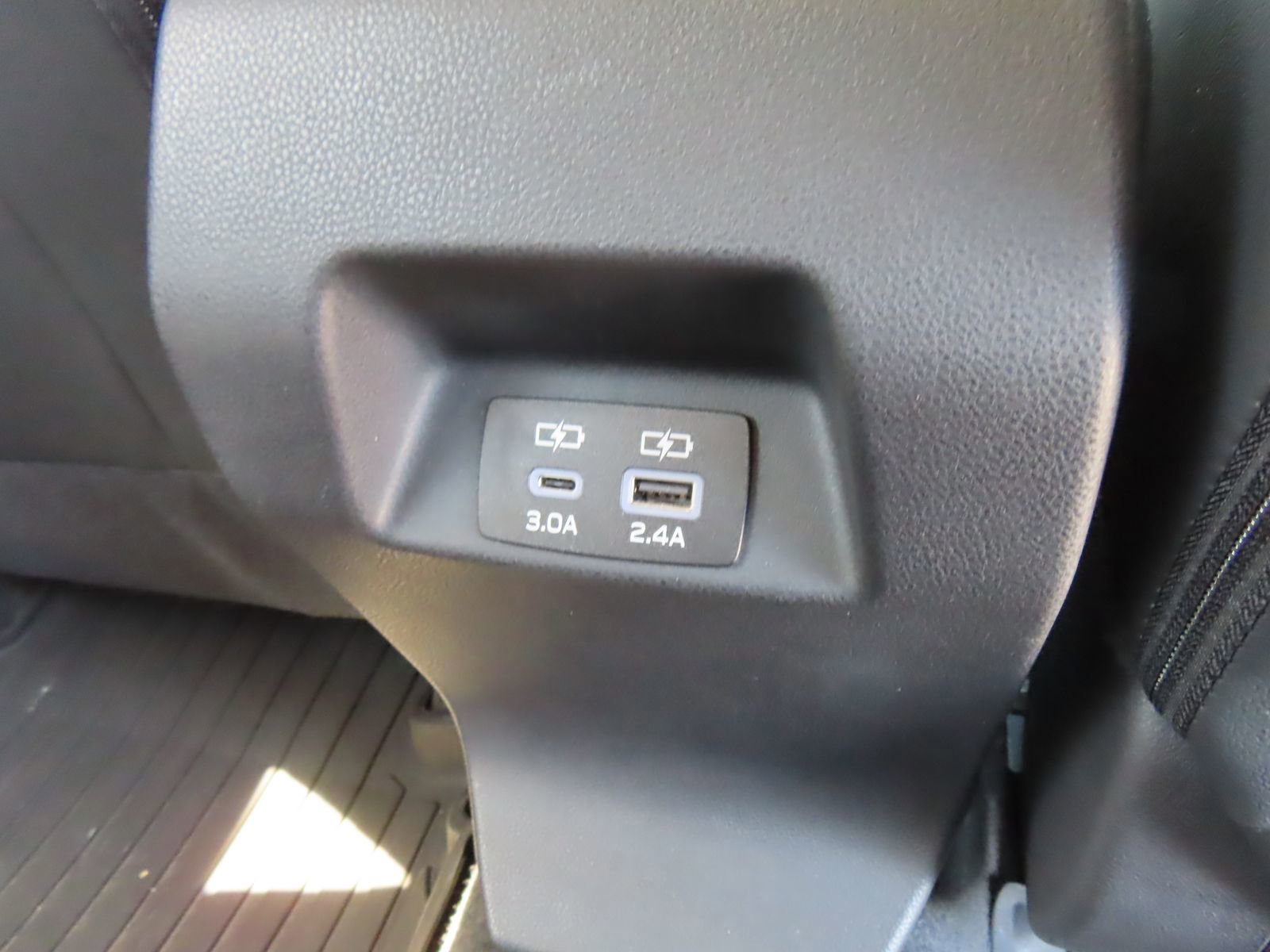 Used 2024 Subaru Crosstrek 2.5i Limited AWD/4WD image 36