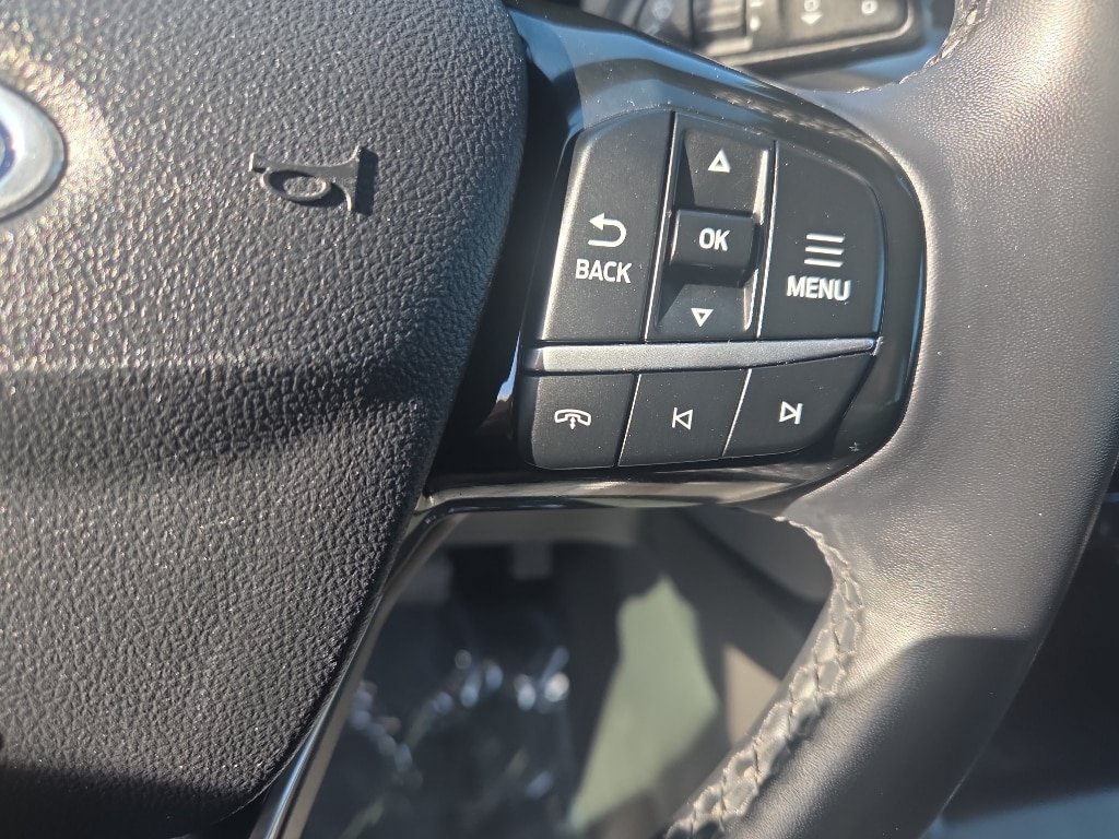 Certified 2024 Ford Escape Platinum AWD/4WD image 23