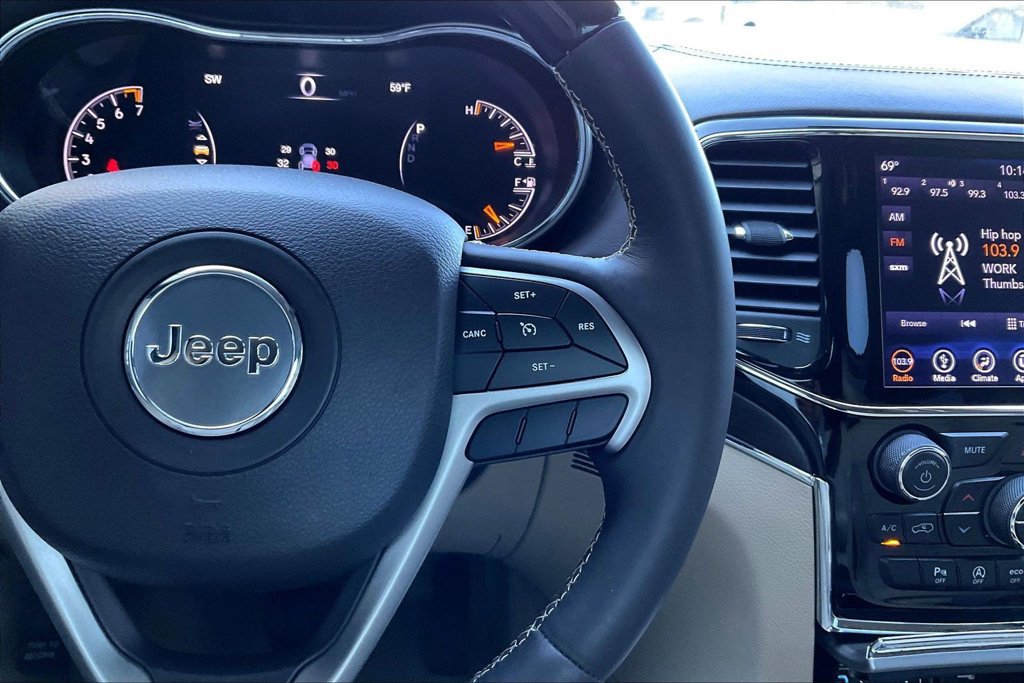 Used 2019 Jeep Grand Cherokee Overland RWD image 12