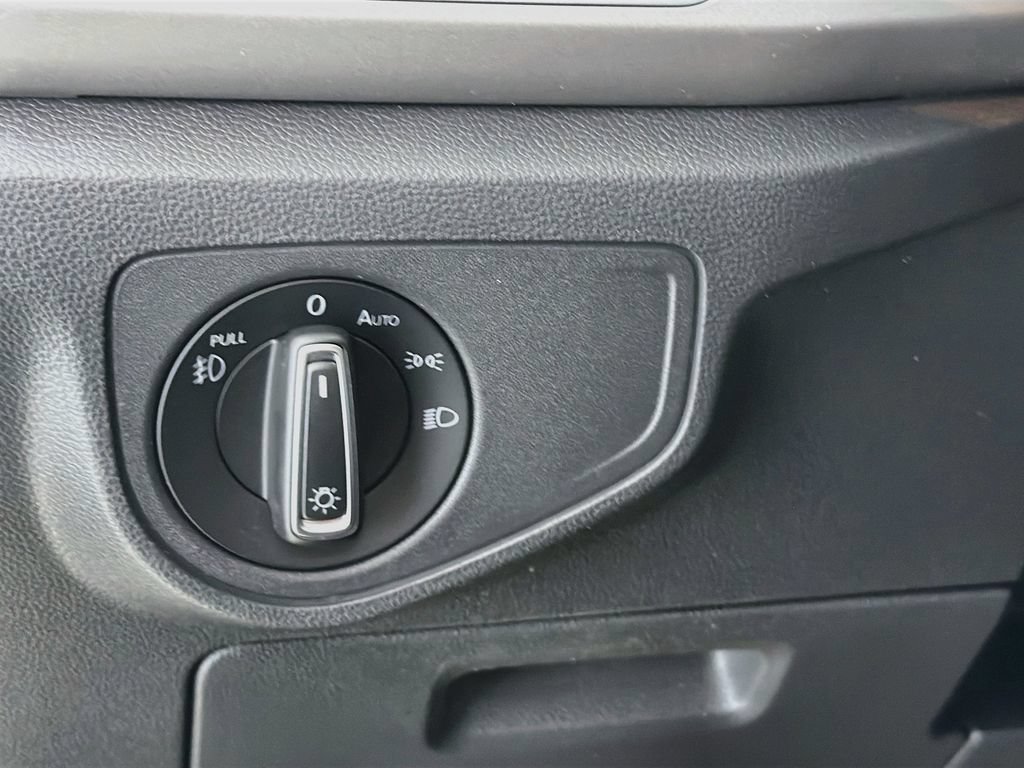 Used 2019 Volkswagen Atlas SEL R-Line FWD image 13