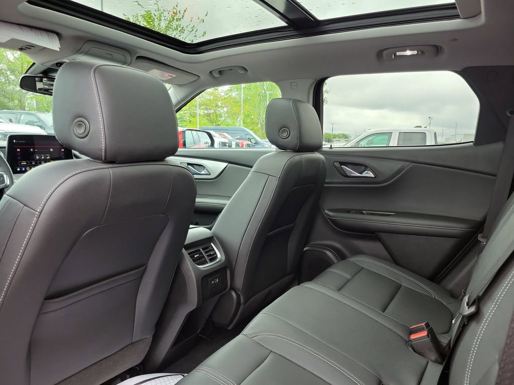 Used 2023 Chevrolet Blazer LT w/ LPO, Floor Liner Package FWD image 15
