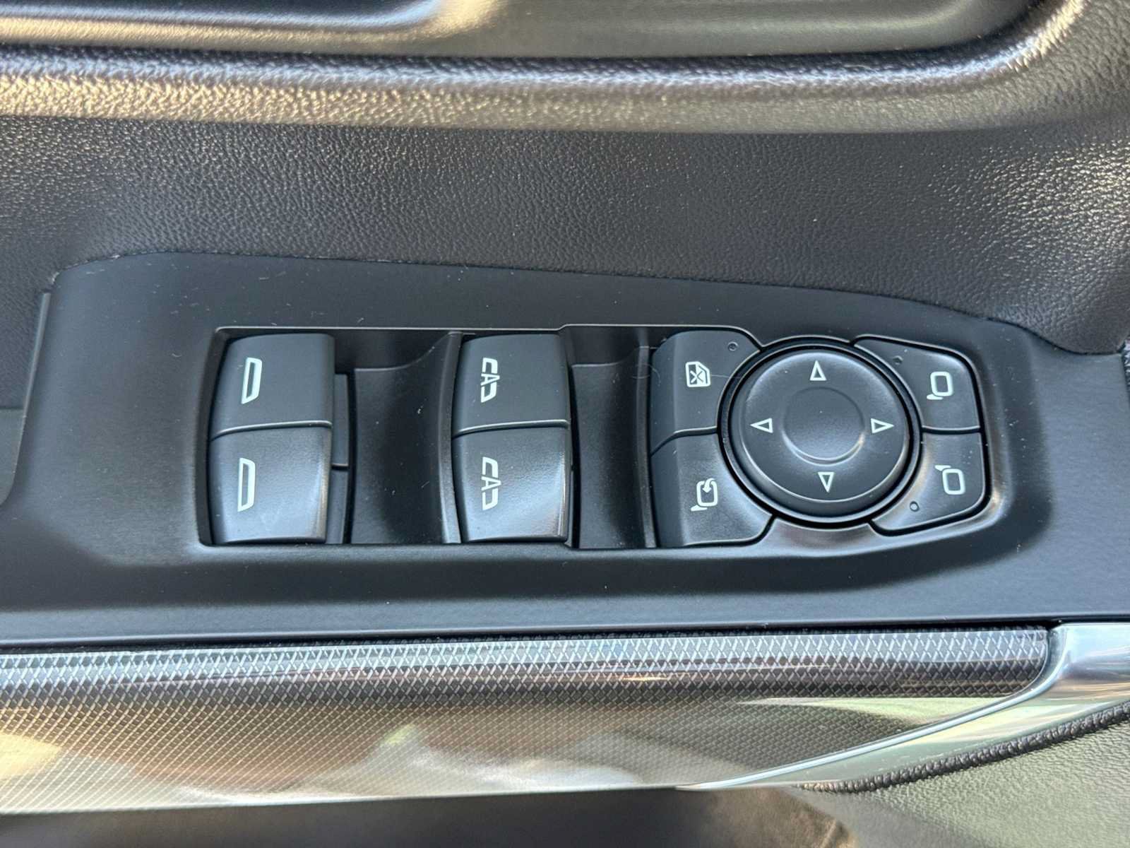 Used 2020 GMC Sierra 1500 AT4 w/ AT4 Premium Package AWD/4WD image 16