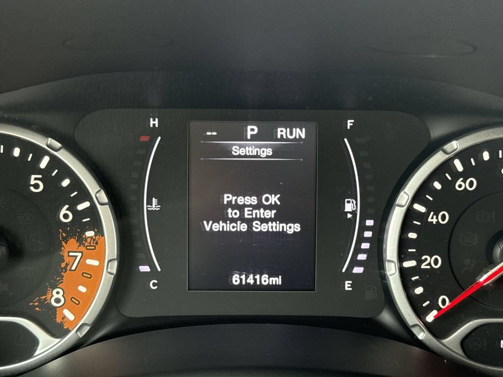 Used 2018 Jeep Renegade Latitude AWD/4WD image 15
