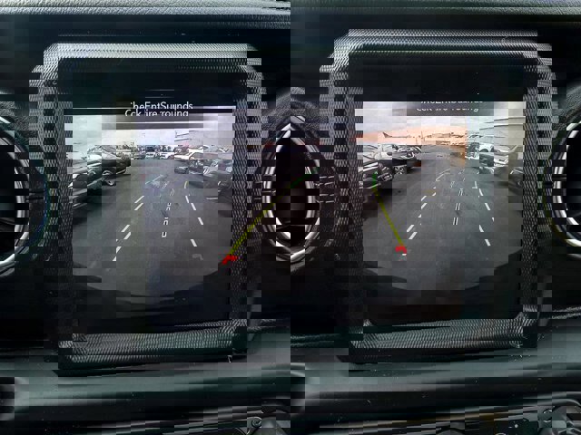 Used 2021 Jeep Wrangler Unlimited Sahara w/ Cold Weather Group image 21