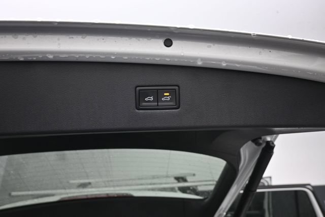 Used 2019 Volkswagen Tiguan SEL Premium AWD/4WD image 7