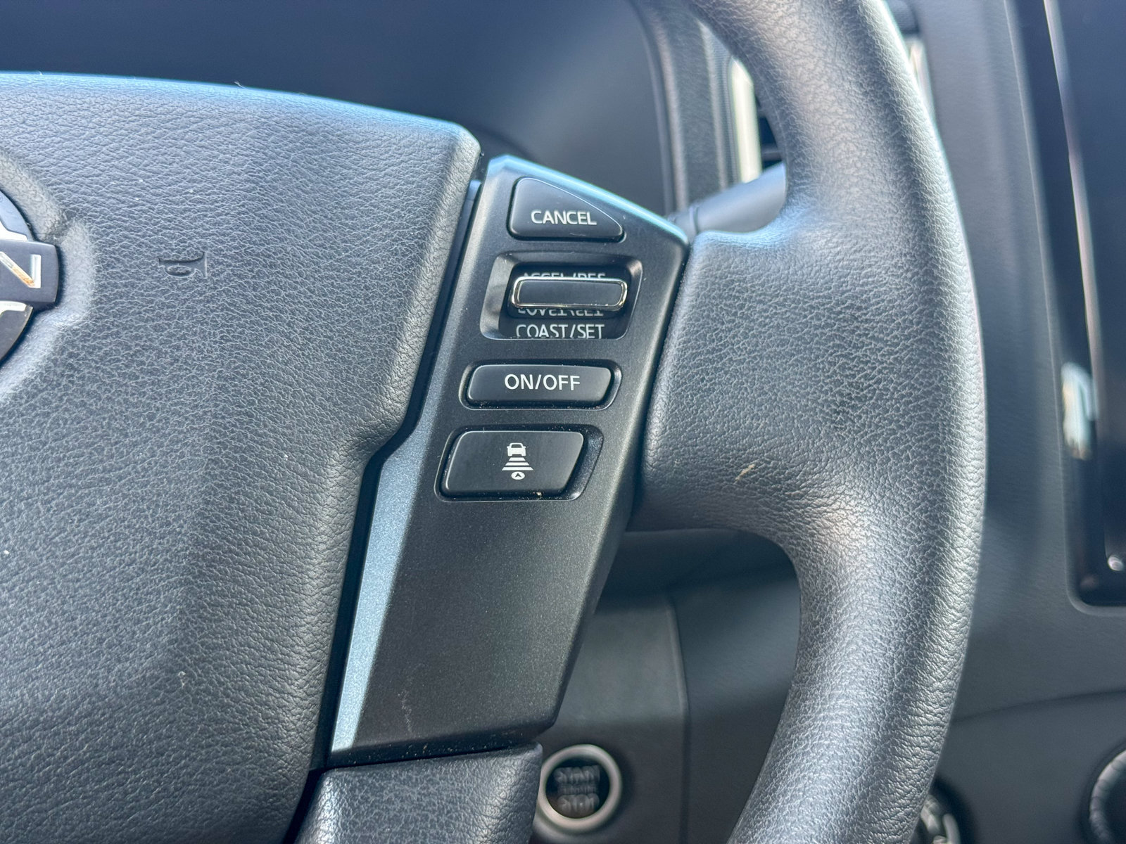 Used 2024 Nissan Frontier SV w/ Technology Package AWD/4WD image 36