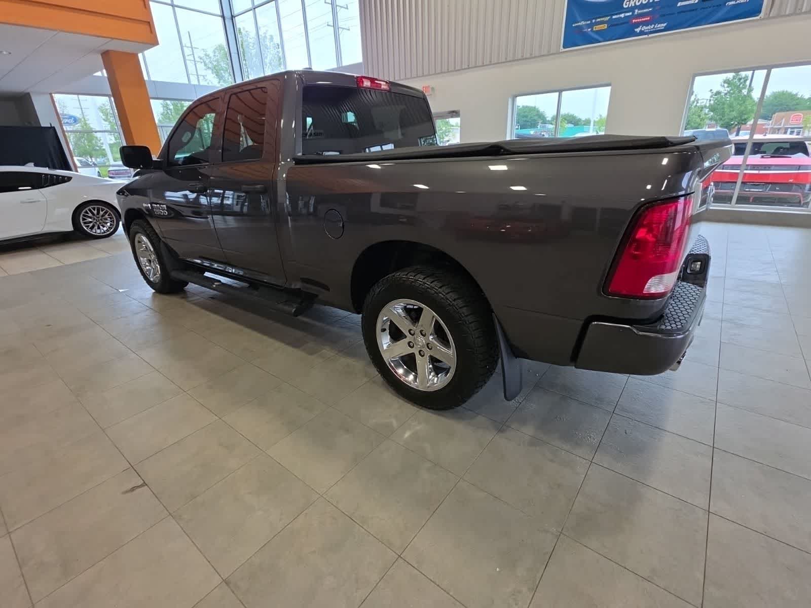 Used 2017 RAM 1500 Express AWD/4WD image 13