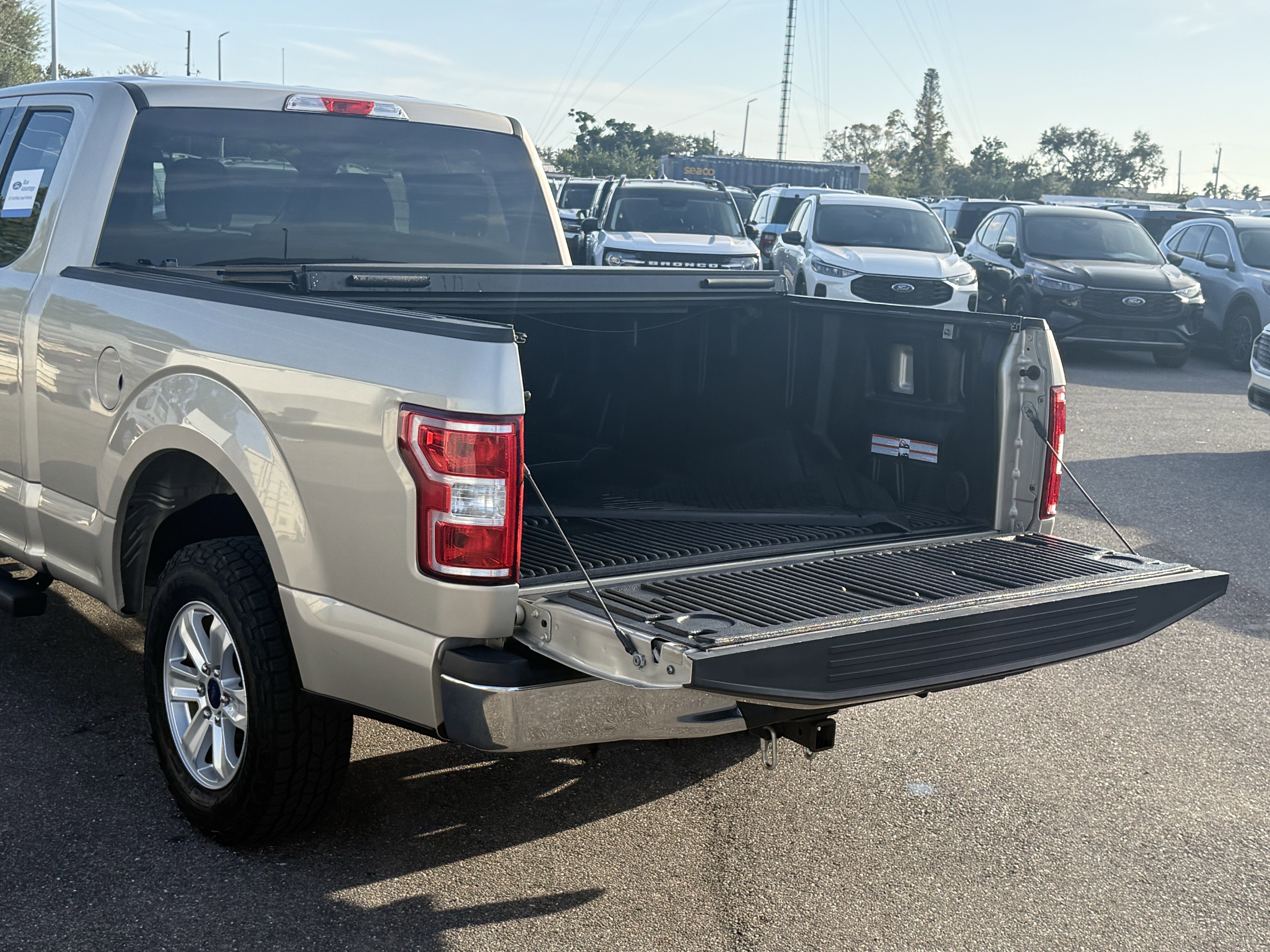 Certified 2018 Ford F150 XLT image 15