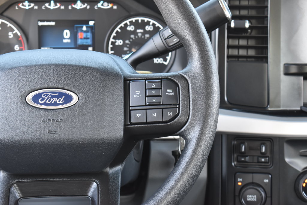 Certified 2025 Ford F350 XL w/ STX Appearance Package AWD/4WD image 18