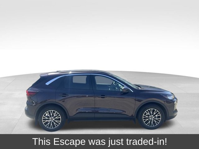 Certified 2023 Ford Escape SE w/ Class II Trailer Tow Package FWD 360° Tour
