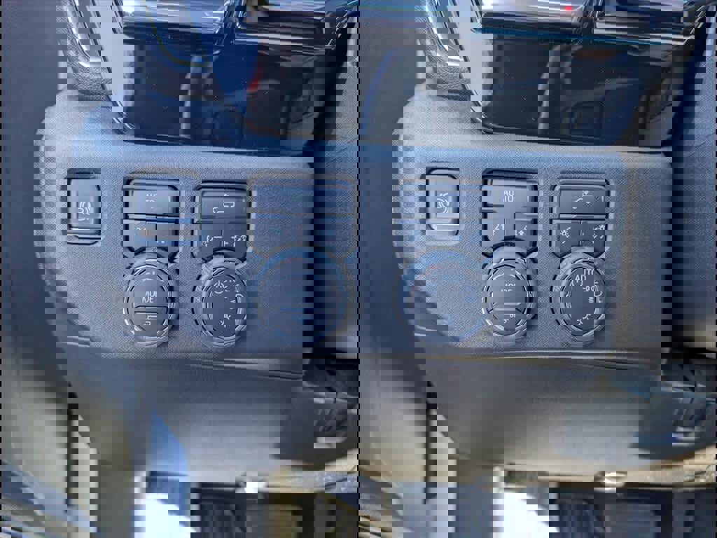 Used 2023 Chevrolet Silverado 1500 LT image 13