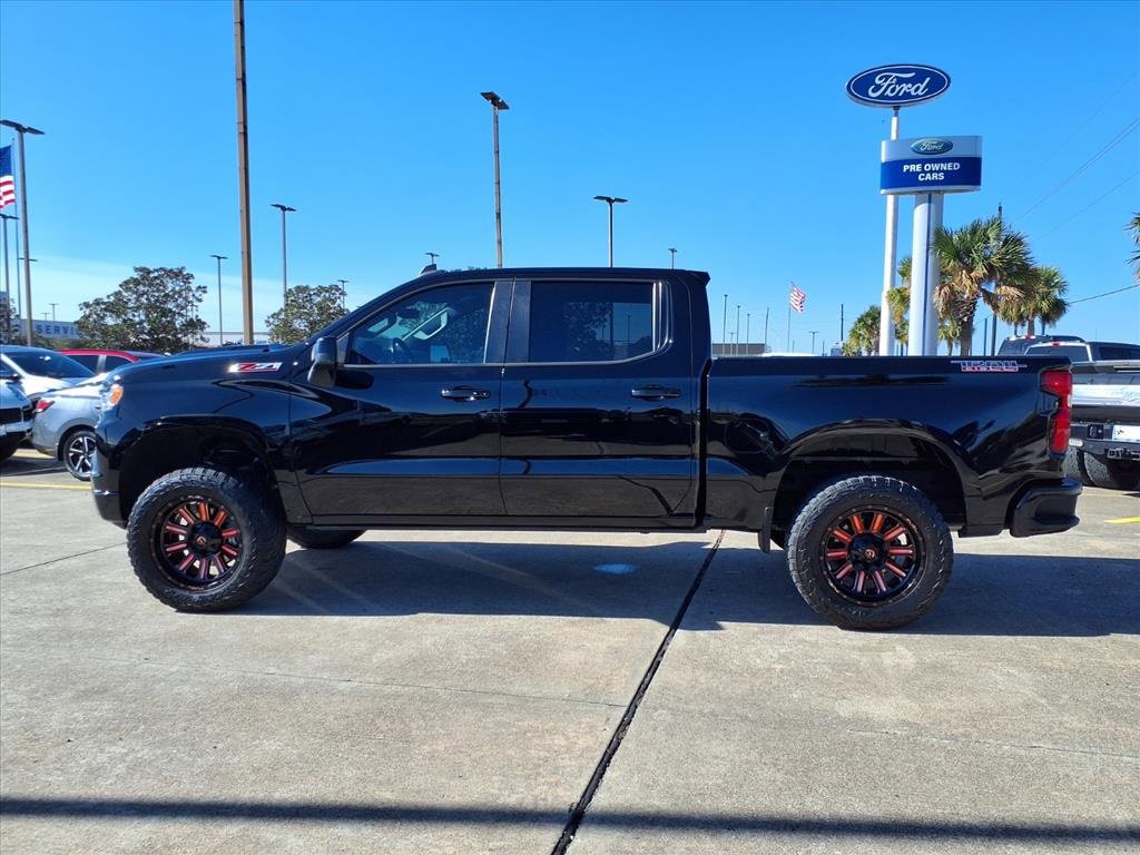 Used 2023 Chevrolet Silverado 1500 LT Trail Boss image 3