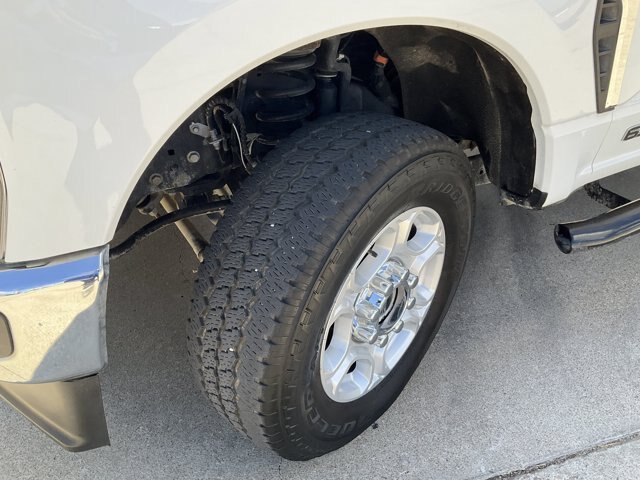 Certified 2025 Ford F250 XLT w/ FX4 Off-Road Package AWD/4WD image 26