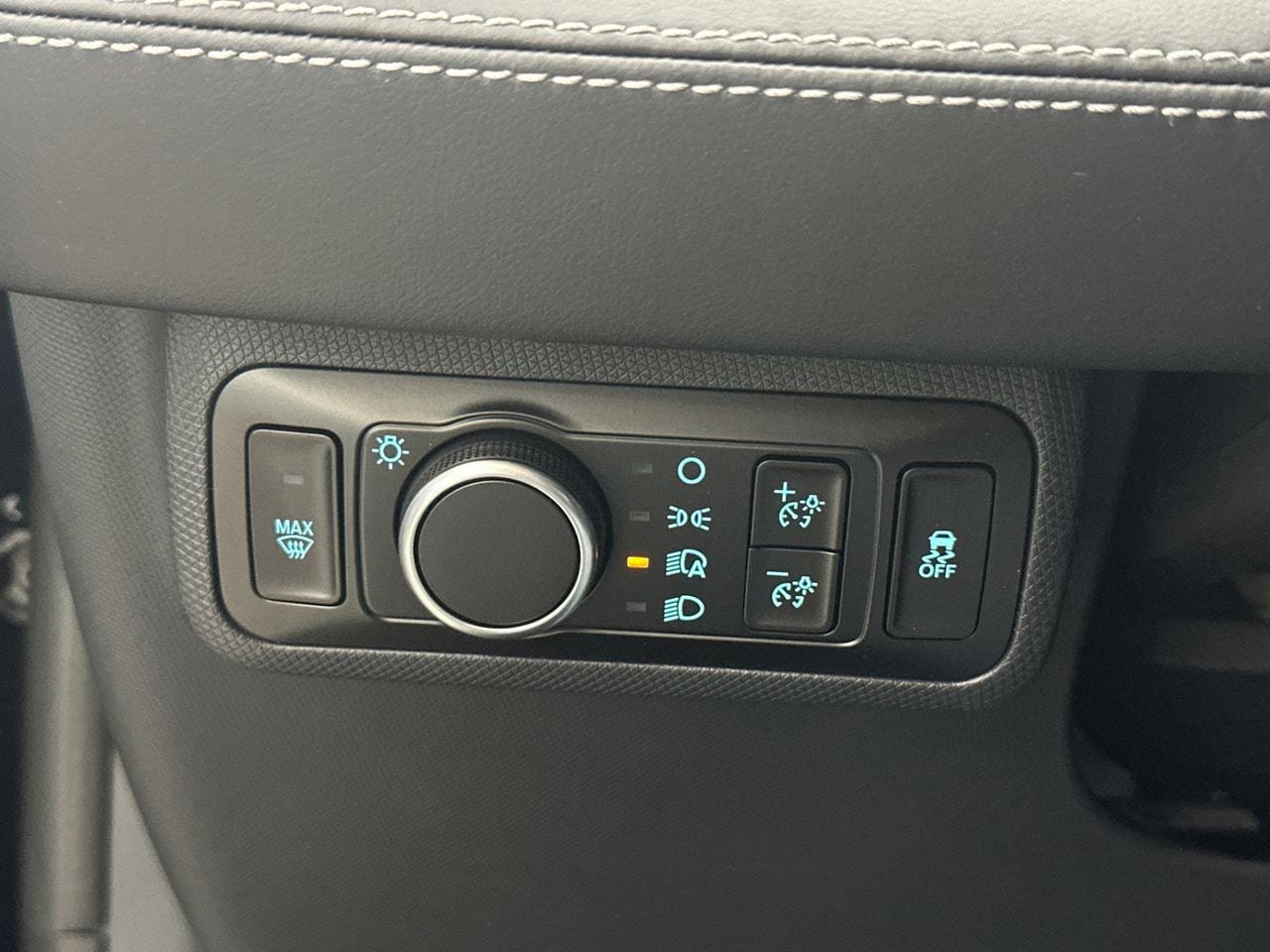 Certified 2026 Ford Mustang Mach-E Select w/ Technology Package RWD image 31