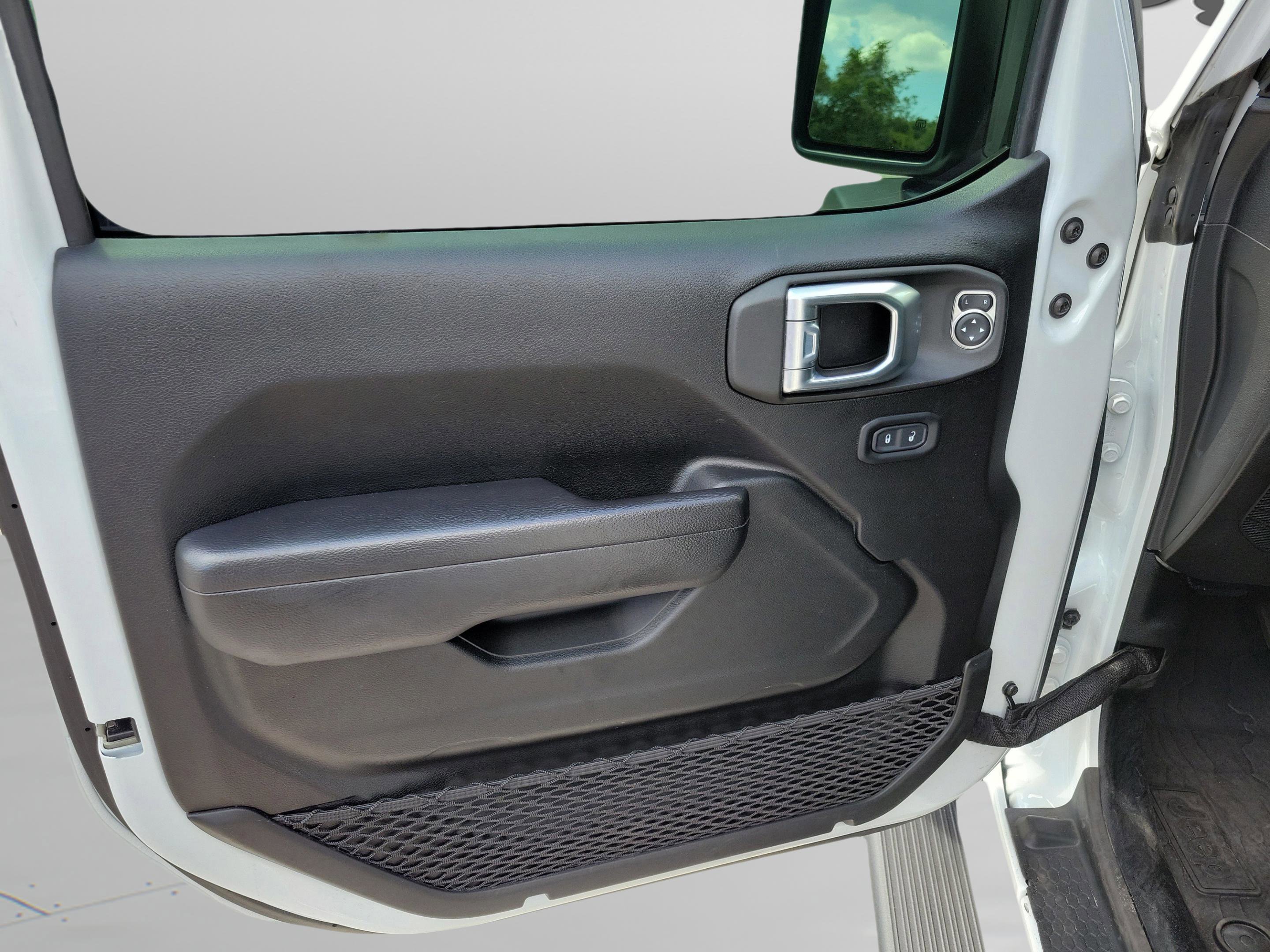 Used 2022 Jeep Wrangler Unlimited Sport image 6