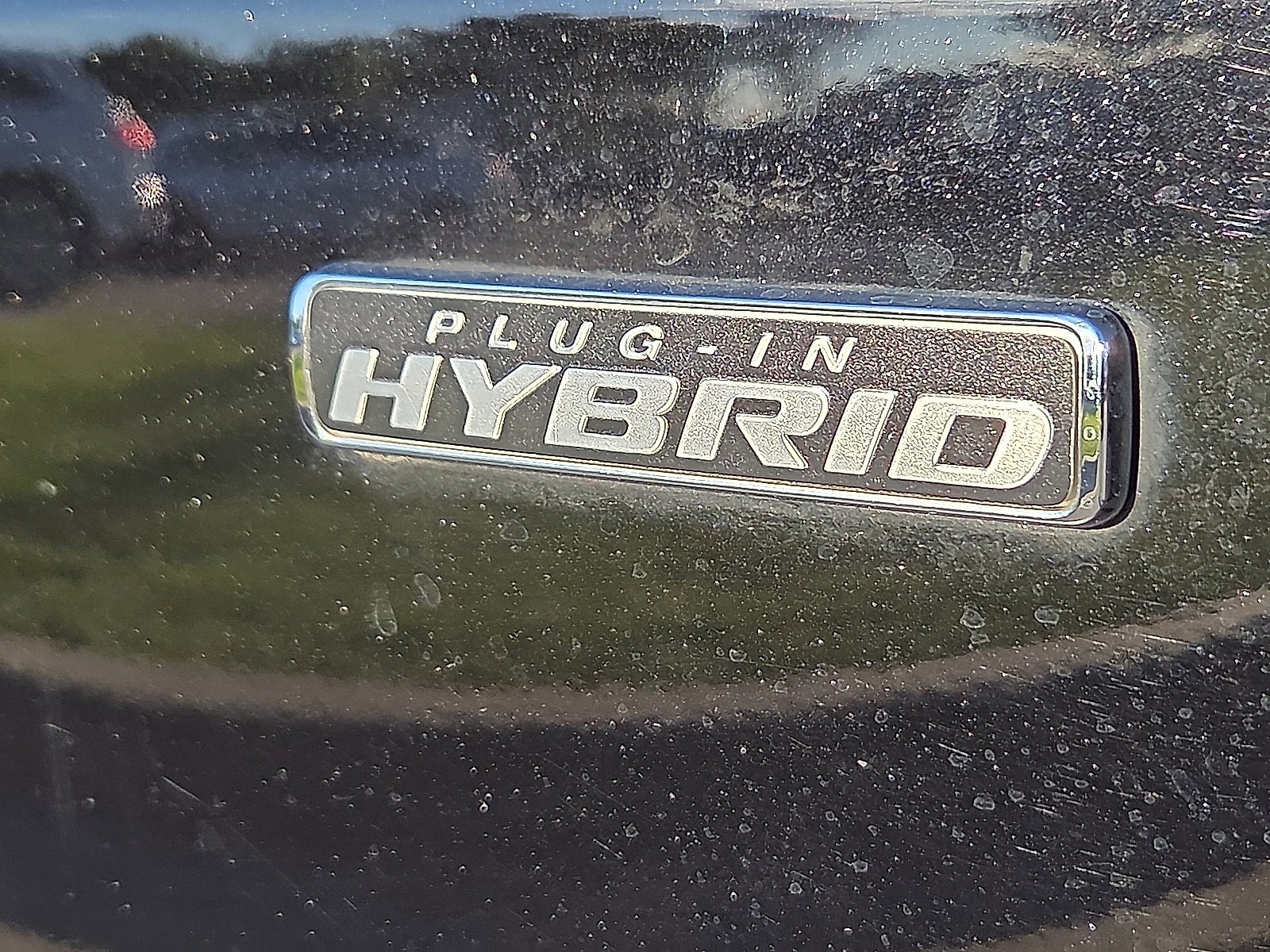 Certified 2024 Ford Escape SE w/ PHEV Premium Package image 9